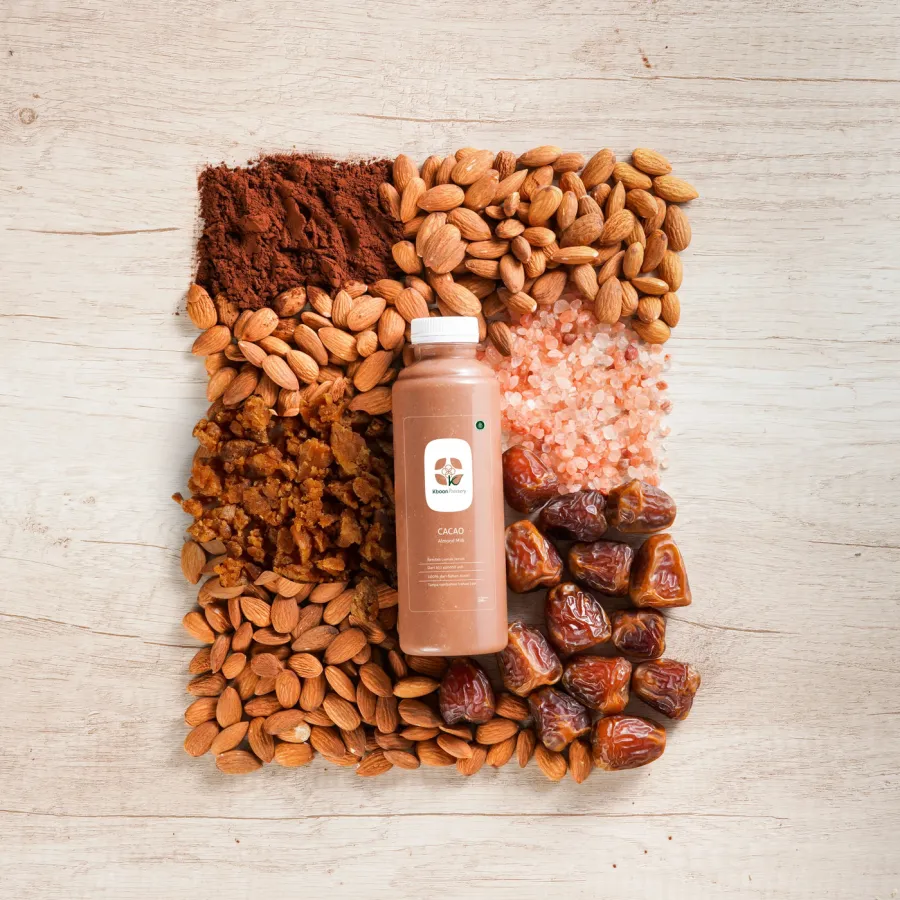 Almond Milk Cacao bersama bahan-bahannya