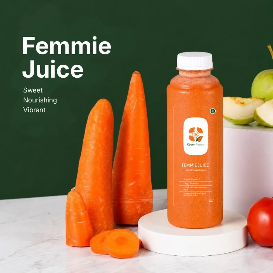 Femmie Juice di atas meja dengan bahan segarnya